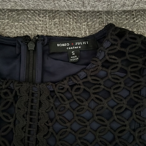 Crochet overlay dress - Picture 3 of 12